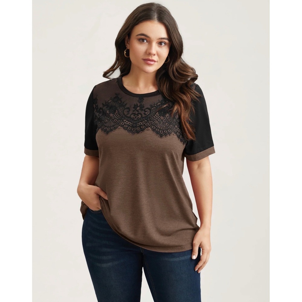 Bloomchic Women 1X Brown Stretchy Scalloped Lace Contrast T-Shirt Plus Size